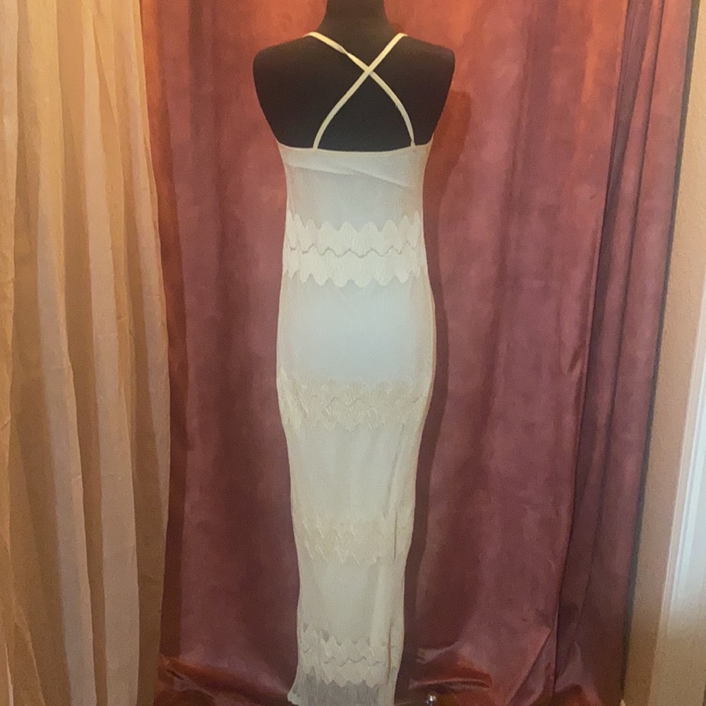 Long Dress - Picture 2 of 4